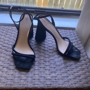 Sam Edelman Kia black suede heels. Worn once